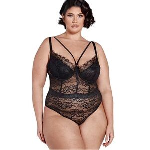Fashion to Figure Evangeline Strappy Lace Bodysuit in Black Size 0